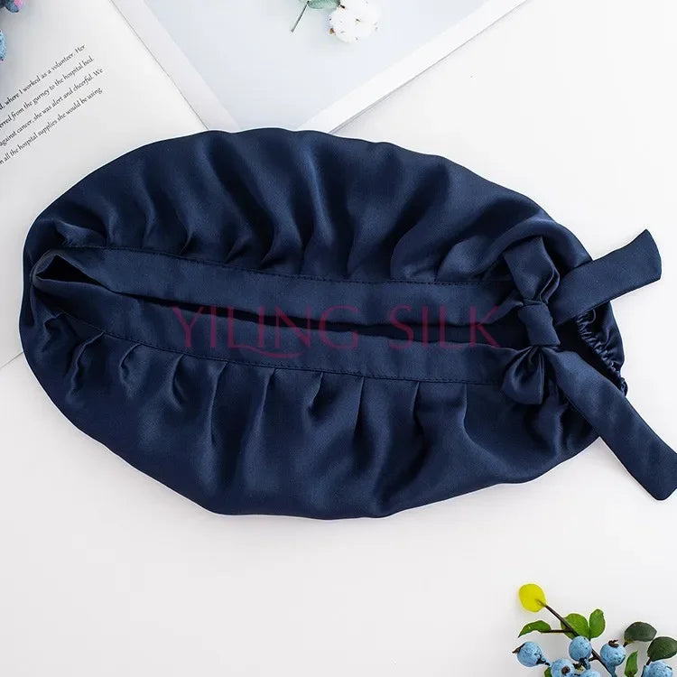 Bonnet de nuit en soie bleu foncé