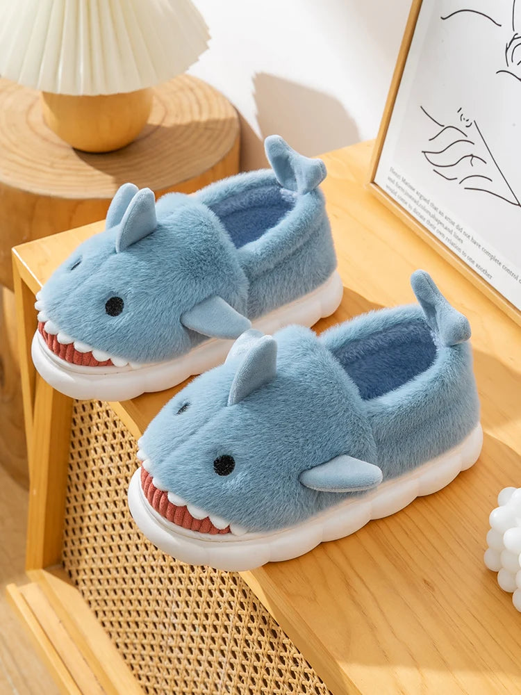 Chausson requin homme bleu azur