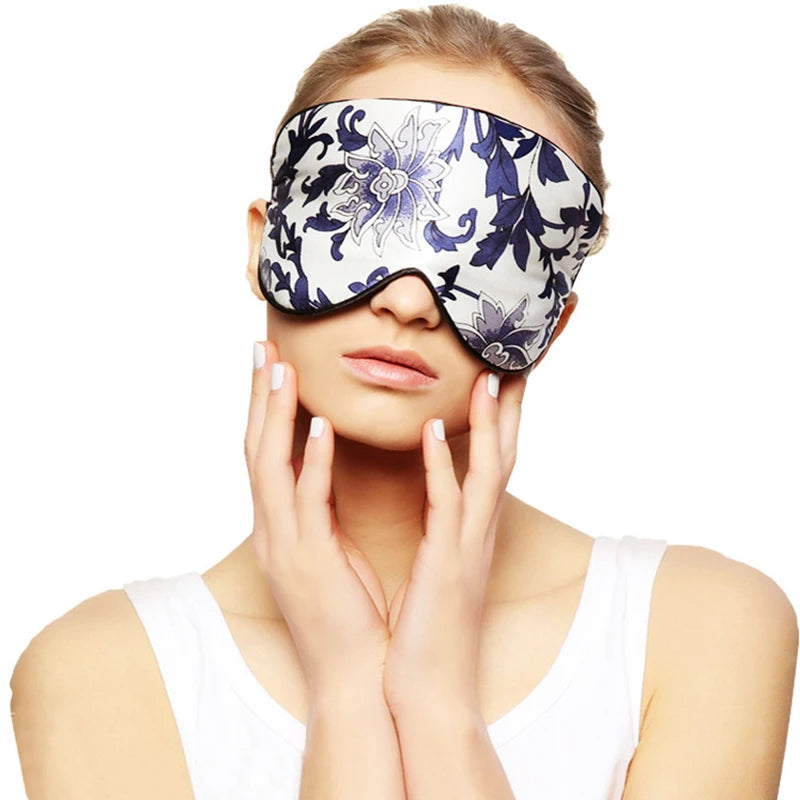 Masque de sommeil en soie
 avec dessins de fleurs