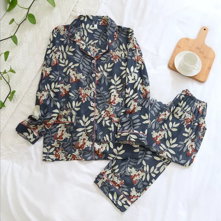 Pyjama femme au printemps BLEU NUIT FEUILLES