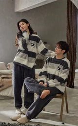 Pyjama polaire femme pilou pilou blanc, gris et noir