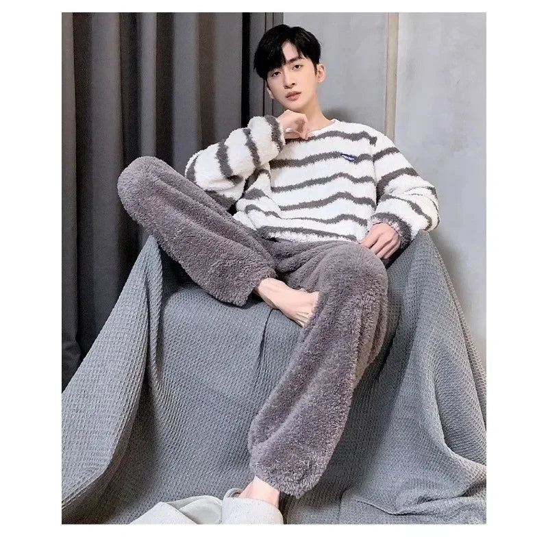 Pyjama polaire femme pilou pilou avec des rayures noires