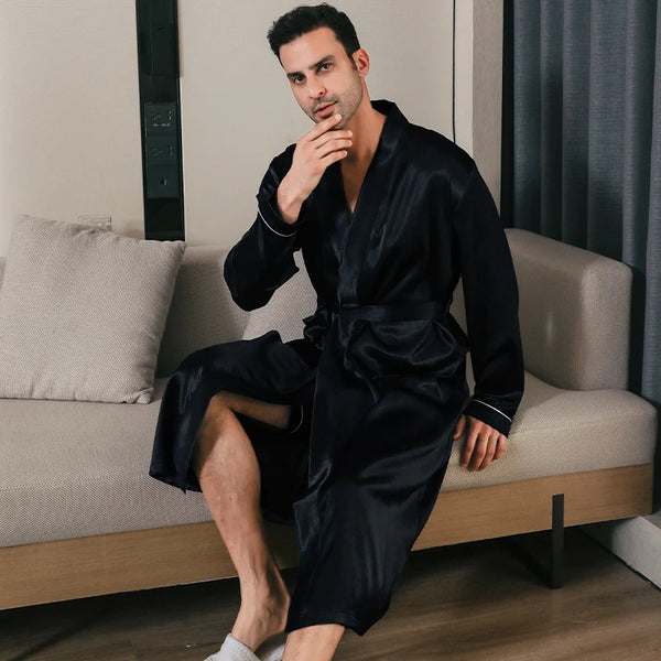 Robe de chambre en soie homme noire