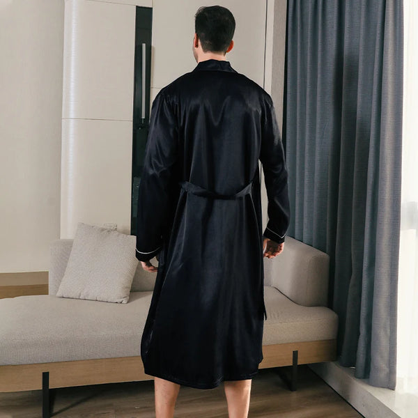 Robe de chambre en soie homme noire
