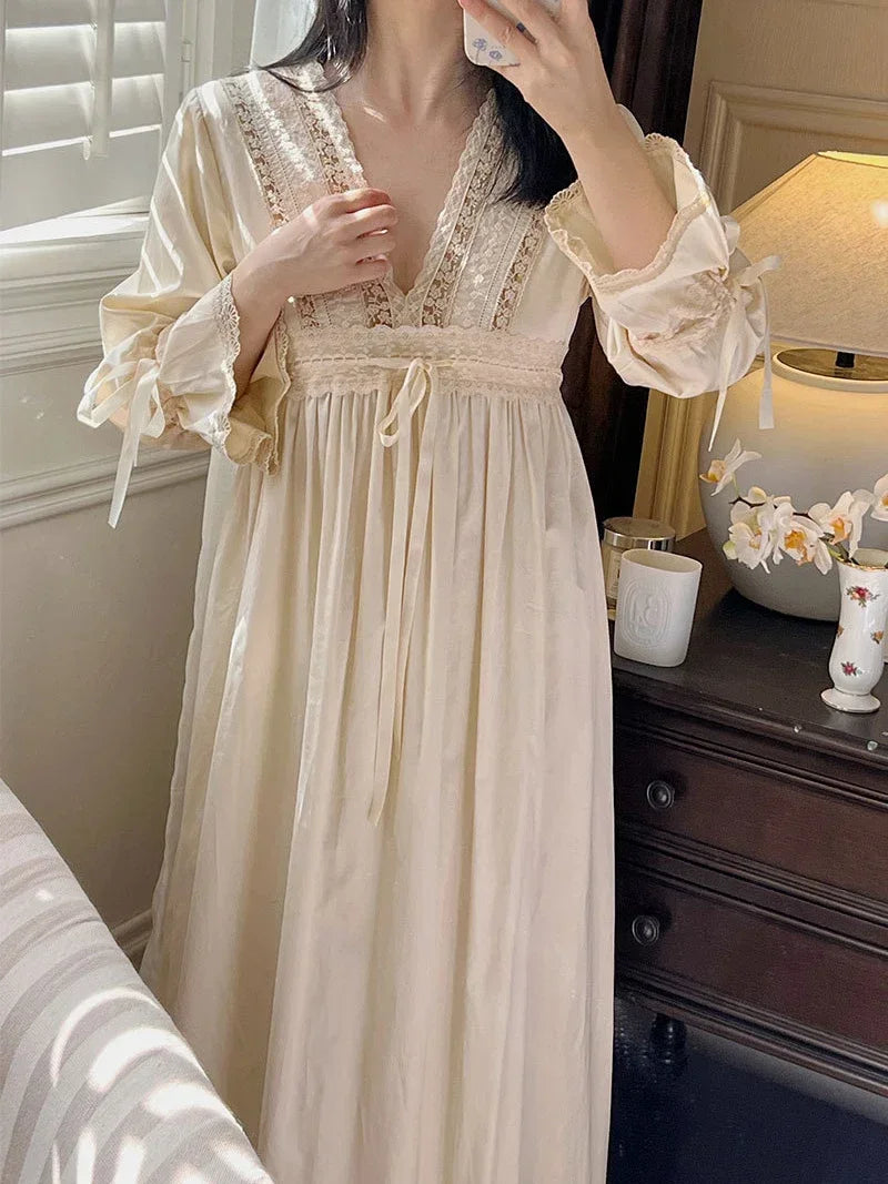 Robe de chambre femme ancienne beige