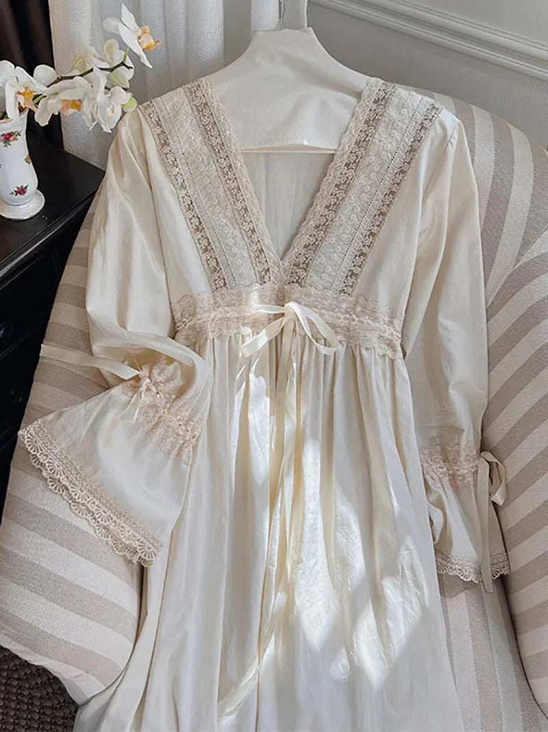 Robe de chambre femme ancienne blanche