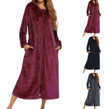 Robes de chambres zippées femme rouges, noires et grises