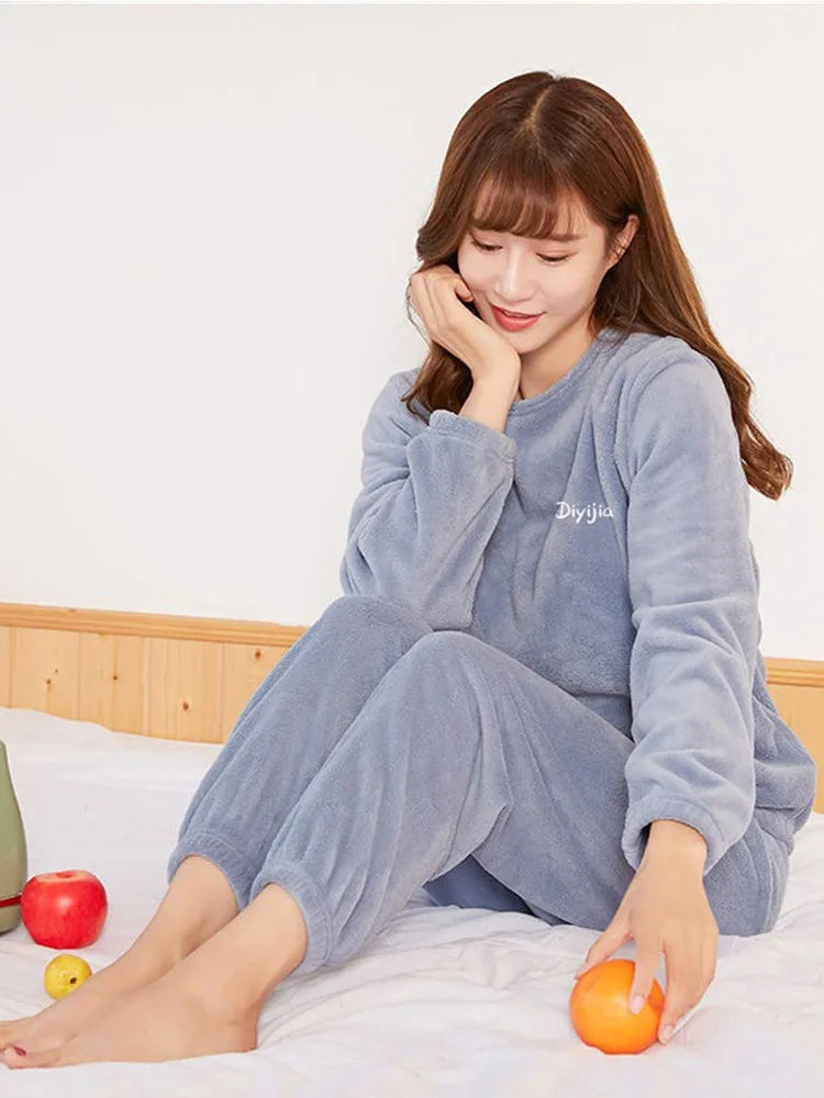 Ensemble de pyjama en velours pour femmes bleu